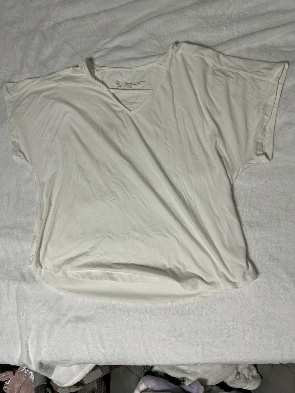 Everyday V-Neck Women’s Top in White